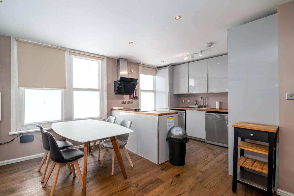 Luxury Apartment Located Near Marble Arch & Baker Street London Bagian luar foto