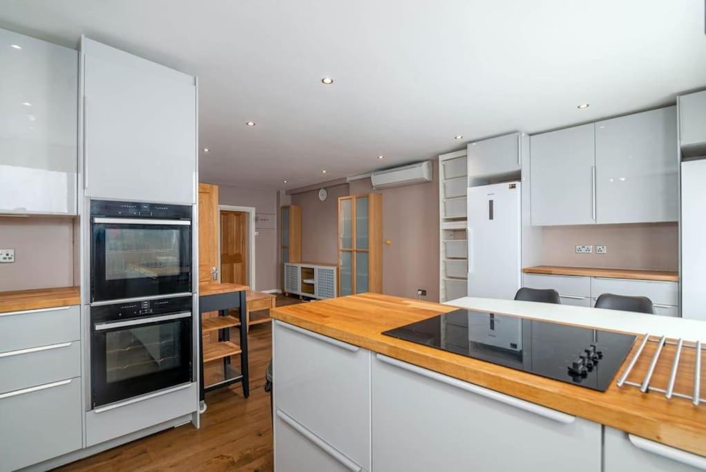 Luxury Apartment Located Near Marble Arch & Baker Street London Bagian luar foto